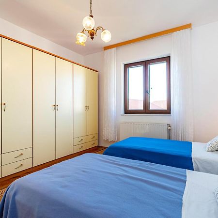 2 Bedroom Cozy Apartment In זאדאר מראה חיצוני תמונה